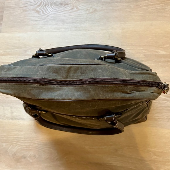 Oughton Weekender  Bag - Picture 7 of 12